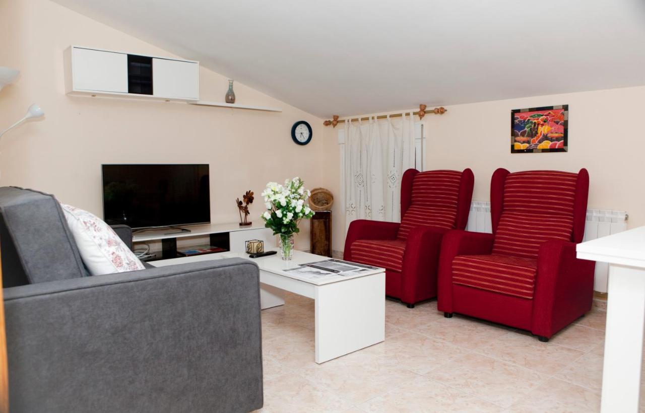 Apartamentos La Relojera 2 Харандила де ла Вера Екстериор снимка